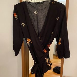 Zara basic wrap top size medium
